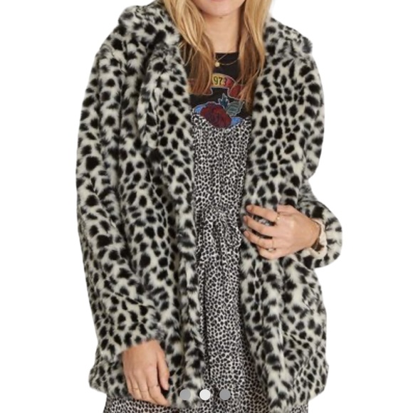 Billabong Jackets & Blazers - Billabong Wild One Leopard Print Faux Fur Lined Warm Fuzzy Coat Women’s Small